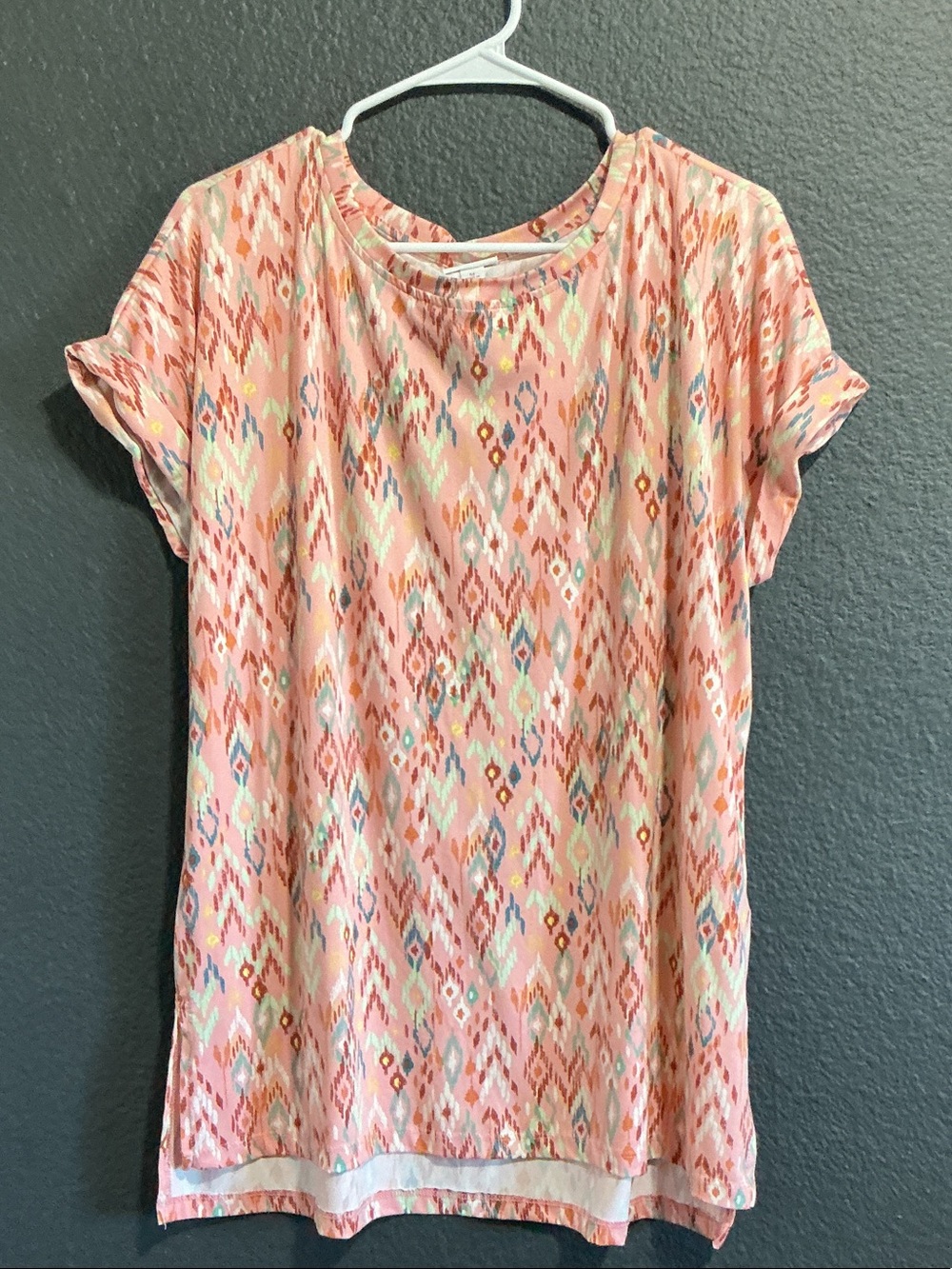 LuLaRoe Coral Ikat Short Sleeve Tee